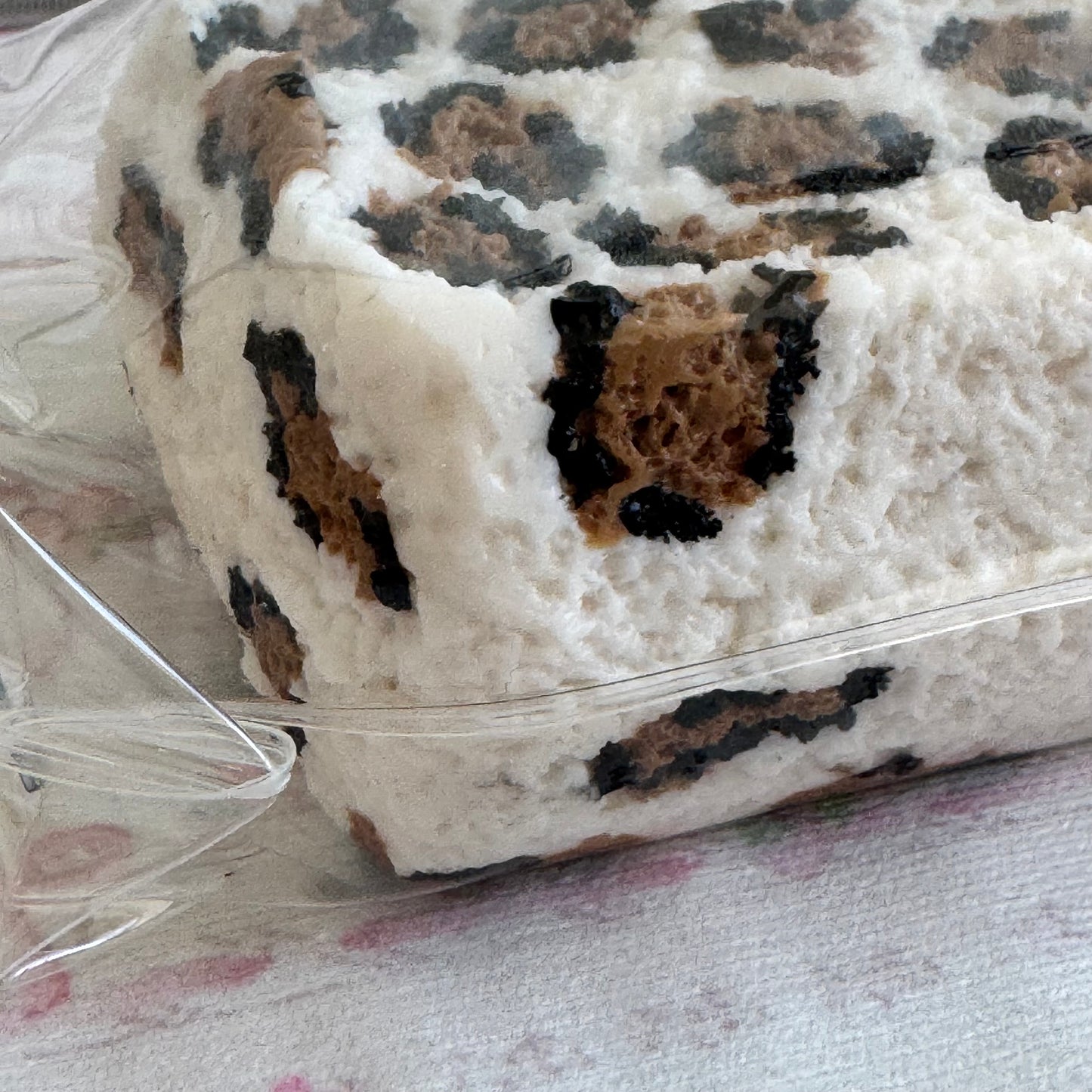 code-125-Cheetah Leopard Texture Toast-2 Layer Peelable Squishy