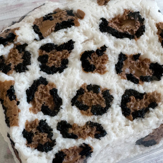 code-125-Cheetah Leopard Texture Toast-2 Layer Peelable Squishy